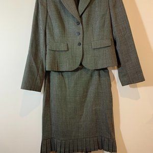 Women's Suit